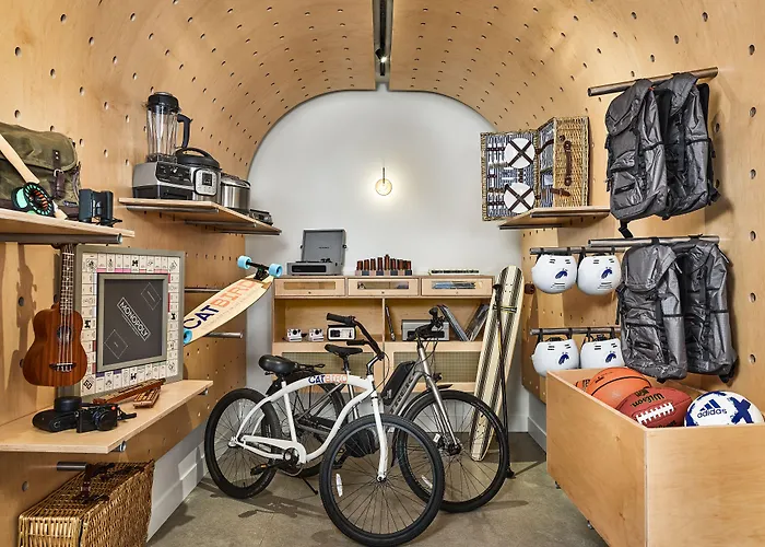 Catbird Hotel